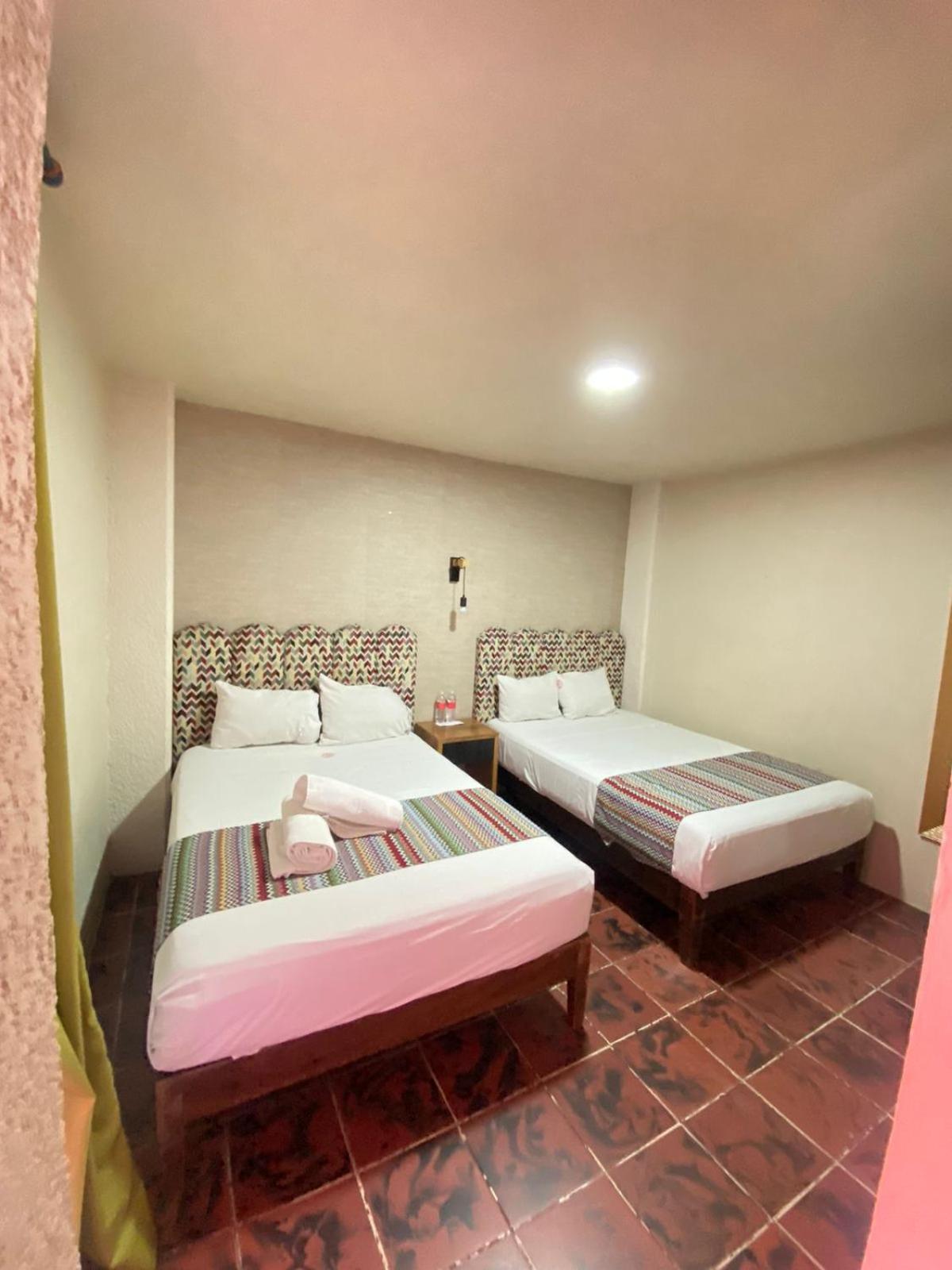 Hotel Flamingos Guadalajara Exteriör bild